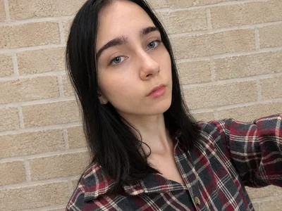 LoraLivv Did you miss me? 🖤 Pic 3
