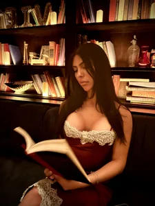 xotictransnymph me <3 - {count, plural, one {תמונה אחת} two {שתי תמונות} many {# תמונות} other {# תמונות}}