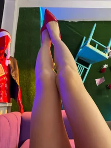 lollyrais My legs Pic