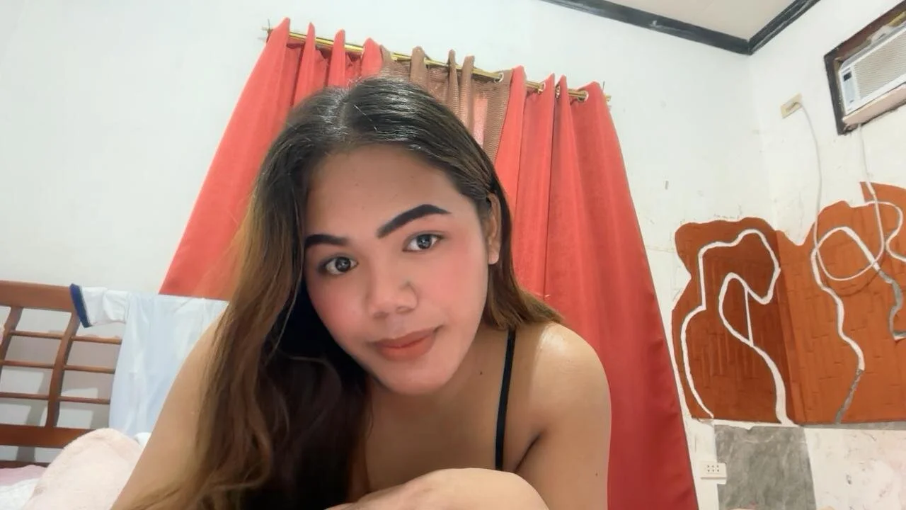 yourhotwild_bellaPublic Bild