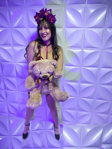 Belly_Rosse ❤ tender and sweet but with a very naughty look 🐻 Pic 3