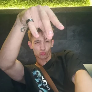 tobi_yours vacation😎🔥 Pic