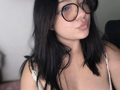 sacha_torres02 Yes Hình 2