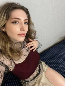 Moment of Silence ✨🕯️ od BrianneMallory  snímek