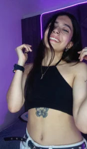 AmyPalmmer Public Pic 3