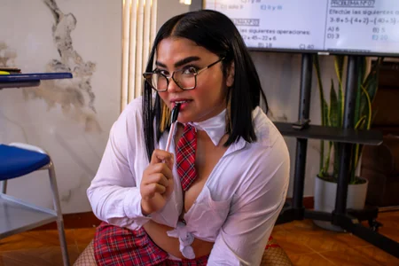Cherry_lovee SEXY STUDENT Pic
