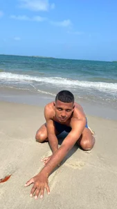 LeoApolo21 beach Immagine  2