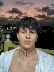 Public de Leo_Savage_  2 Imagens