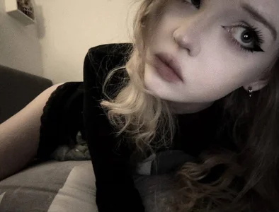 RoseeFairy's XXX Nude Photo 2