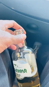 DICK5016: Public ( 2 фото)