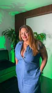 MonzerratBoyer Happiness.💚 slika 2