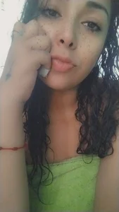 Qqaarly 🫦 ❤️👽 Foto 5