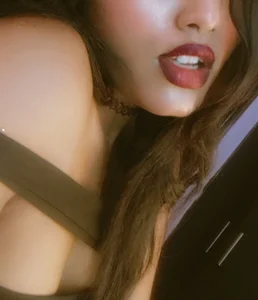 ANNU_PAWAR Lips 👄 Pic