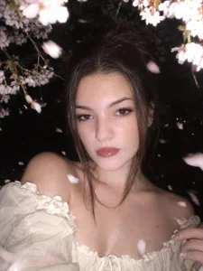 Ashleey_Martinez Public slika 3