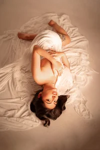 Ellie_Jhonson__ Wet bed sheets💦 Foto 4