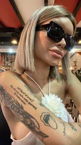 LUUVRRI_21 Randoms Bilde 7