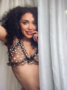 ChloeJoyce's Sexy me! Sex Photo 3