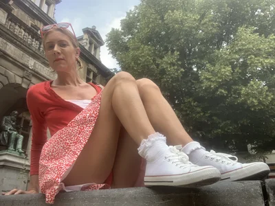 Lola_Belgium Red and white outfit in the city Pic 4