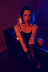 MarieKarma: Neon angel ( 6 фото)