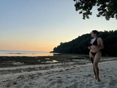 FemmeFataleMonica: Its me ( 4 фото)