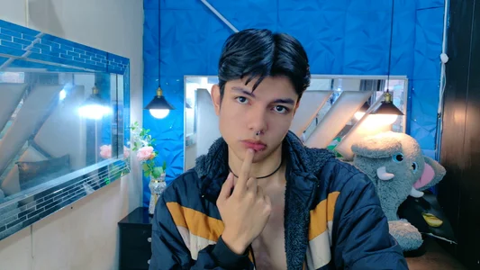 alandelrey57: Blue ( фото)