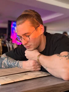 jameskissher weee aree Foto 7