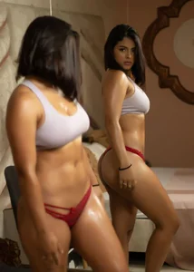 JanneWollf Horny body close Pic 2