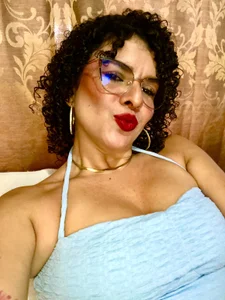 kloe-wolf Don't stop looking at me รูป  4