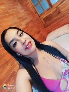 keny__a BELLA_KENY🔥 Pic 3