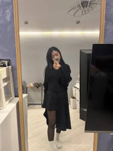 SweetMiaXO: in a sweater and skirt ( 2 фото)