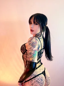 𝐸𝓁𝑒𝑔𝒶𝓃𝓉 𝒶𝓃𝒹 𝒹𝒶𝓃𝑔𝑒𝓇 de VelvetVampiree Foto 4
