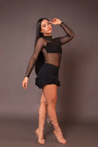 Black Dress🖤 de Jazmiinee  3 Imagens