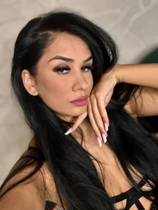 AltessaVosss Peek-A-Boo 😜  7 снимка