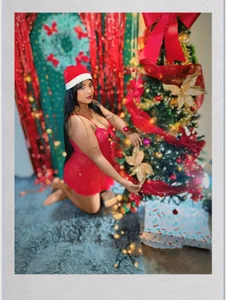 victoria_roussee Merry christmas 🎄🎆 Pic 8