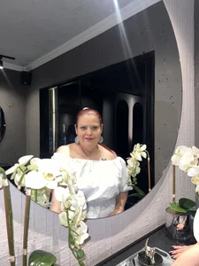 vanessa_moka come to more feet to eat the crumbs that fall,damn bitch, that's what you deserve Billede 6