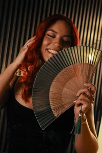 Im_Scarlett_ Every sip. every glance... a templation to resist 🍷 Fotka 8