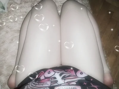 lovely_nekochan kullanıcısının My beautiful legs and thighs 💜 albümü -  fotoğraf