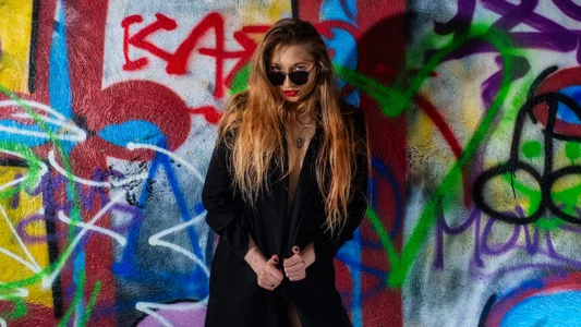 ArielBurn Goddess of colorful walls Pic 5