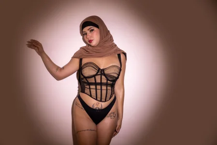 _Saandy If you stay looking... I already won 😏🔥 圖片 2