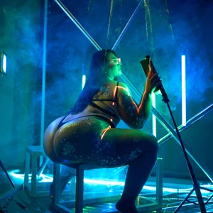 Amanda-Cruz ⭐ Deluxe Pic 6