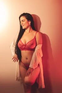 BellaClaiir Your favorite milf Pic 4