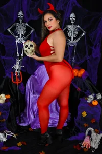 gisellsaenz SEXY HALLOWEEN DEVIL 🎃🎃🎃 Foto 4