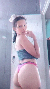 charrllot34's XXX Nude Photo 5
