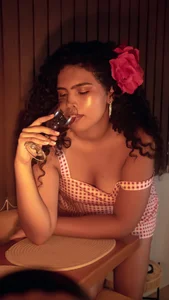 Zdjęcia ms_ivanna How about we have a glass of wine?: 
