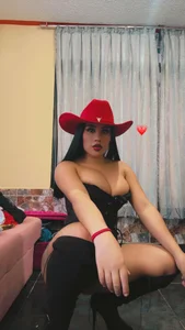 laure_torres Caballistas, sexy Immagine  2