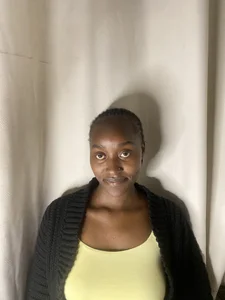Secretary_sandie Public  5. fénykép