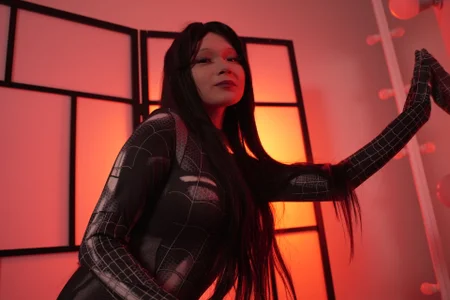 Katara_Uwu Spidergirl Foto 4