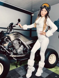 luna_miler_ 🤍 Pic 4