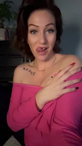 TheSweetestFknSlut That Tongue 😜 Pic 3