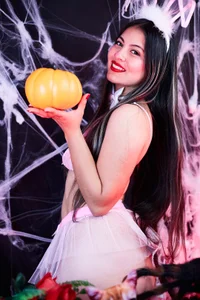 juanita_tay halloween :) Pic 4